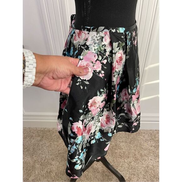 David's‎ Bridal Women's Black Floral Satin A-Line Mini Skirt Size 9 NWT - Picture 3 of 7